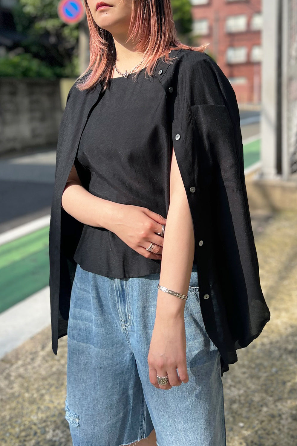 CHIGNON (シニヨン)マルチwayオーバーシャツ　ブラック